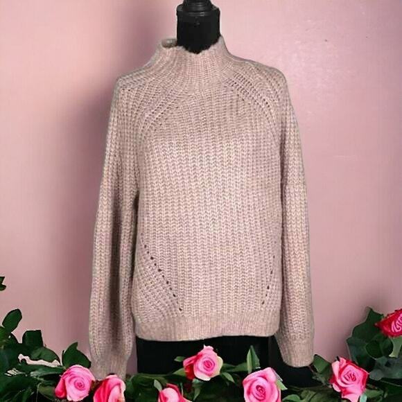 All In Favor Women’s Pink Chunky Knit Balloon Sleeve Sweater Size Large NWT - Picture 1 of 16